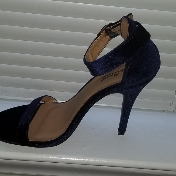 Navy Blue Velvet Heels - Picture 2 of 4